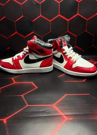 Кроссовки nike air jordan 1 retro(хутро)