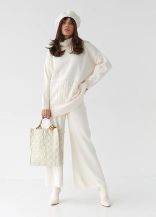 Элегантный костюм с широкими штанами и свитером тёплый акрил турция