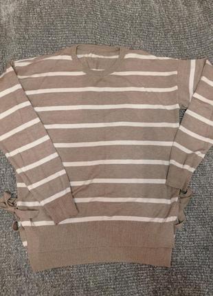 Кофта з зав'язками у смужку