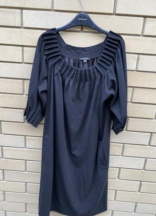 Чорна класична тепла сукня плаття з кишенями