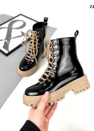 Зимові черевики, чорні, натуральна лакована шкіра