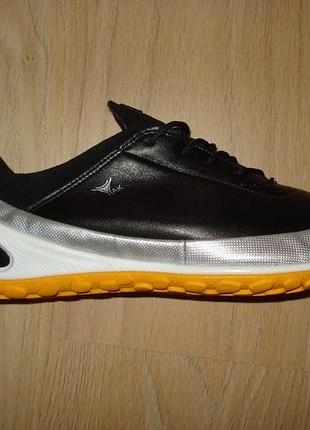 Кроссовки  ессо черные (42/43/44/45)