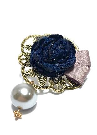 Брошка вінтажна квітка з перлиною, розмір 4×5.5см