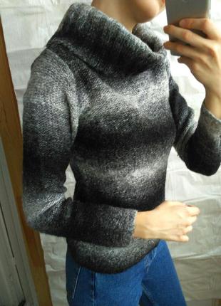 Красивый,стильный,фирм бренд шерстяной теплый мягкий свитер свитшот кофта с объемный горло3 фото