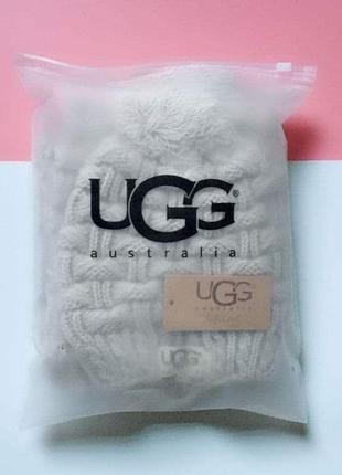 Комплект - зимняя шапка и шарф "ugg"5 фото