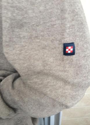 Шерстяной коричневый пуловер 2