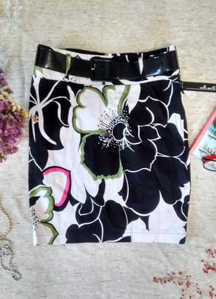 Супер  класная стильная трендовая цветастая юбка карандаш с ремнем