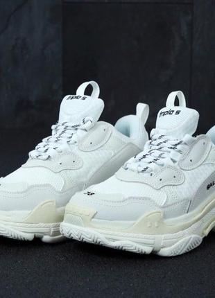 Женские кроссовки balenciaga triple s1 фото