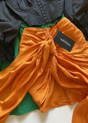 Классная, оранжевая юбочка мини plt