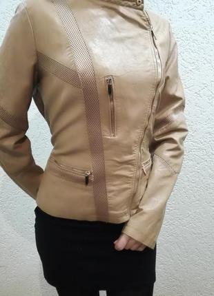 Красивая весенняя курточка кожзам р. xl/xxl