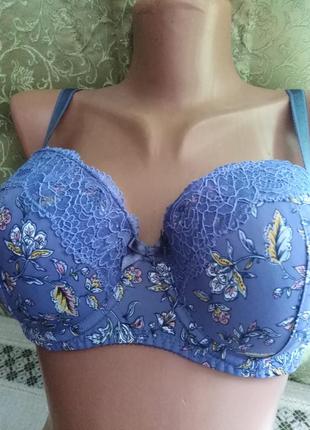 Бюстгальтер
