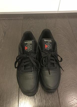 Кроссовки reebok женские 38,5р