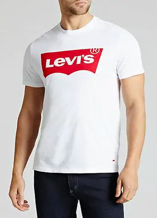 Чоловіча біла футболка levi's ® logo classic t-shirt оригінал