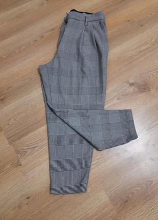 H&mактуальные штаны брюки в гусиную  лапку большой розмер с защипами, с карманами.