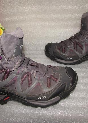 Классные ботинки ~salomon ~gore tex р 37