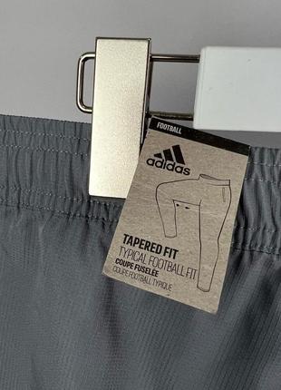 Чоловічі сірі спортивні штани від adidas4 фото