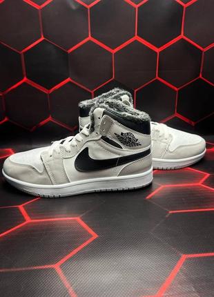 Кроссовки nike air jordan 1 retro(хутро)