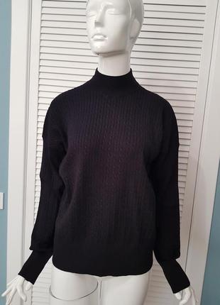 Базовий чорний гольф светр в коси anna field