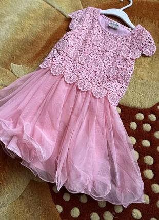 Праздничное платье 5 6 р