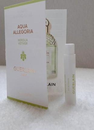 Guerlain aqua allegoria nerolia vetiver💥оригінал мініатюра пробник mini spray 1 мл книжка5 фото