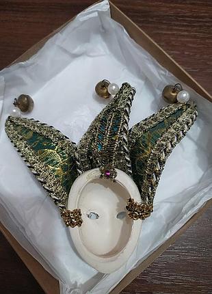 Маска на стенку италия