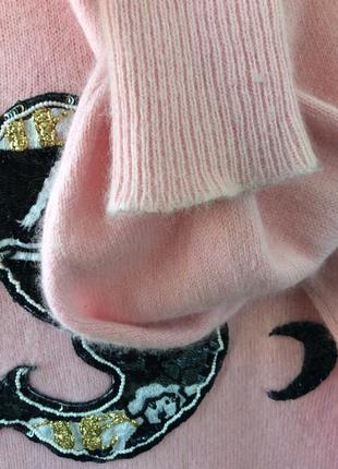 Кашемировый свитер розовый с надписью из паеток5 фото