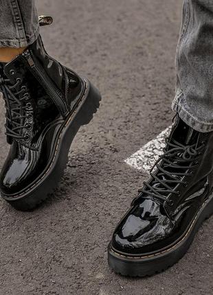 Жіночі черевики dr.martens jadon лак шкіра осінні женские ботинки мартинсы черные без утеплителя7 фото