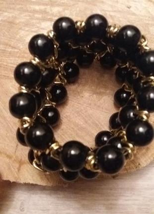 Стильный массивный  браслет чёрные бусины под золото5 фото