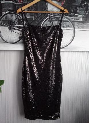 Новое шикарное платье в пайетках с открытой спиной размер 101 фото