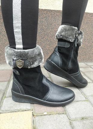 Зимові жіночі чоботи1 фото