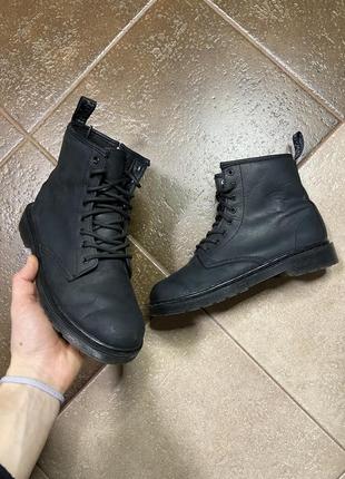 Зимние ботинки dr.martens оригинал 36р утепленные