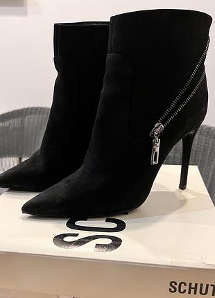Черевики schutz