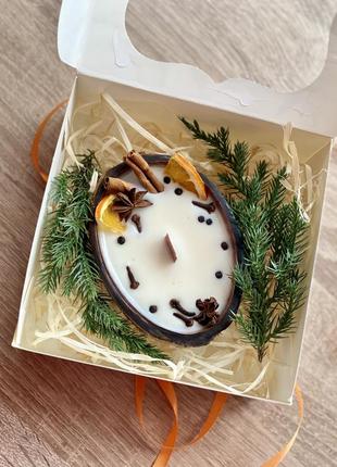 Свеча в кокосе, подарок на праздники6 фото