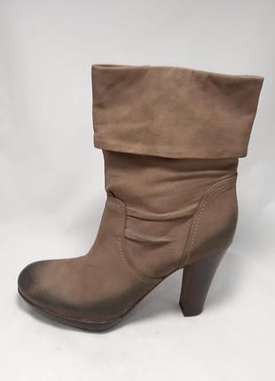 Напівчоботи демі jfk італія,тільки оригінали марок