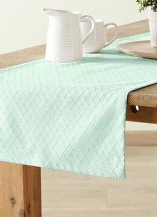 Чудова скатертина раннер німеччіна