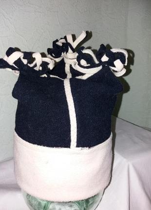 Необычная флисовая черно-белая шапка,57разм.