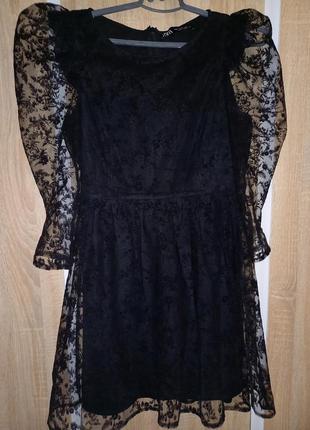 Платье черная zara с рукавами воланами