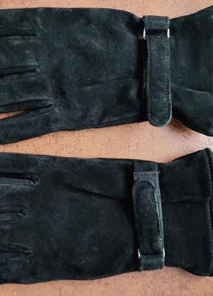 Замшевые перчатки на флисе.