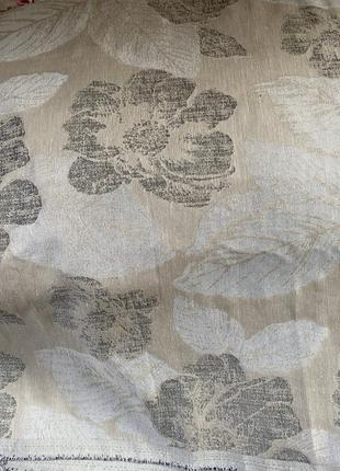 Ткань для штор бежевая в серые цветы8 фото