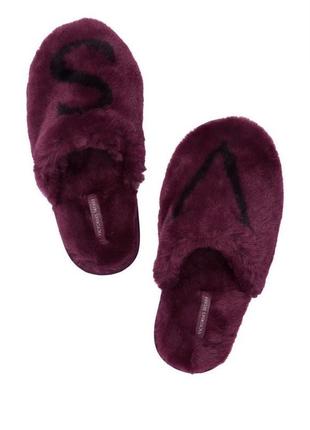 Тапочки victoria's secret logo faux fur slippers