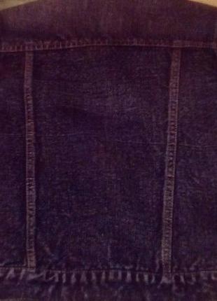 Пиджак джинсовый для мальчика на 5-7 лет.2 фото
