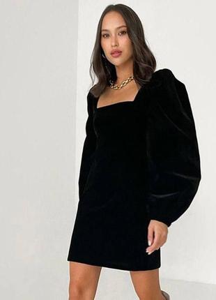 Стильное классическое классное красивое хорошенькое удобное модное трендовое вечернее простое платье сундука черная4 фото