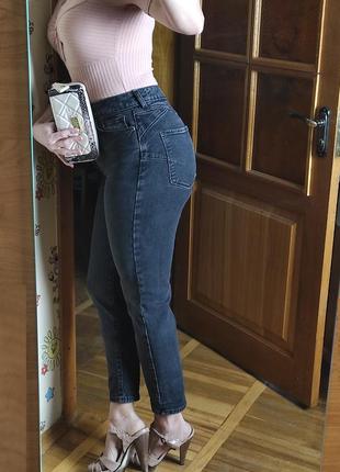 Плотные моделирующие джинсы мом mom попа пуш ап высокая посадка new look6 фото