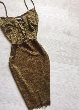 Кружевное платье