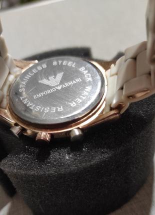 Стильные кварцевые часы emporio armani