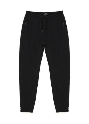 Джоггеры  bershka technical jogging. m. новые. zara