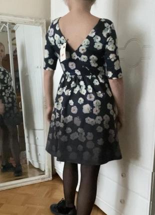 Романтична сукня до свят