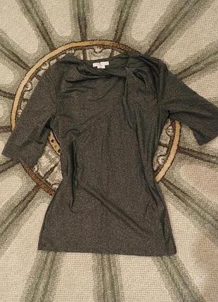 Блестящая блузка  с вырезом