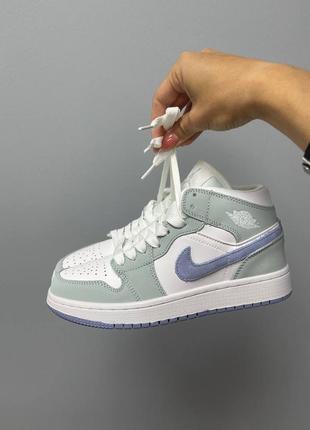 Женские кожаные кроссовки nike air jordan 1 retro high найк джорданы
