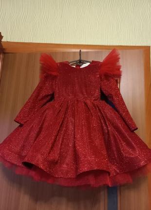 Красное платье сверкающее для ваших принцесс
